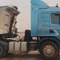 للبيع • شاحنة