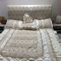 غرفه نوم تركيه قليل استعماله اصليه متانه و ضخامه بدون عيوب 7 قطع نظافه...