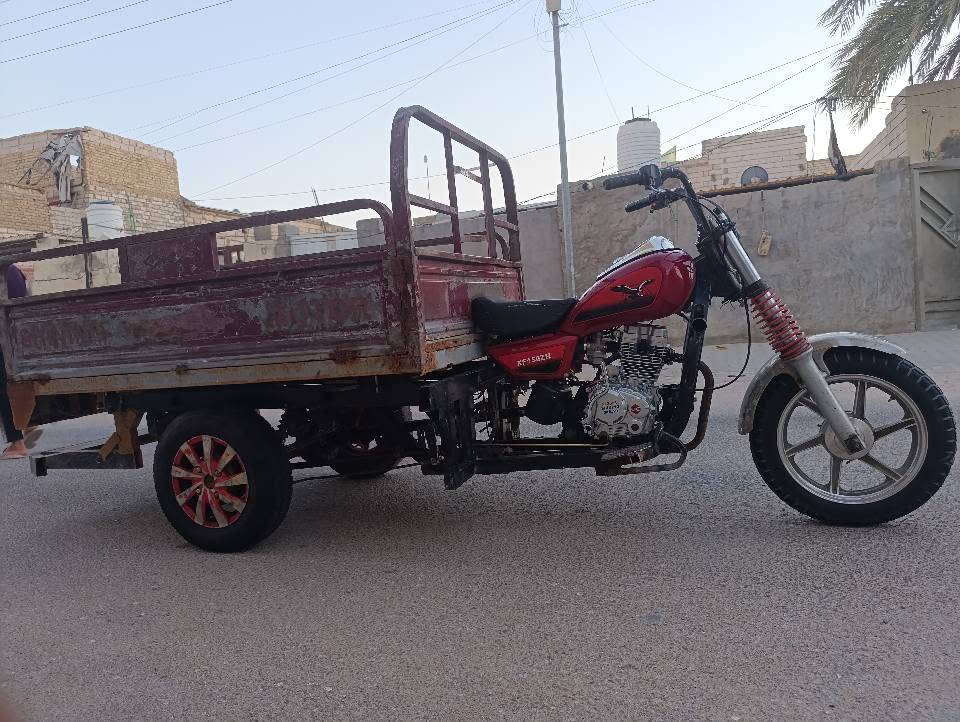جمره مديل ١٥اصولي مكينه صارلي شهرين من شادها مال خزن الدراجه مكول شاصي واكسن سعرها واحد وربع. رقم *********** النجف, العراق
