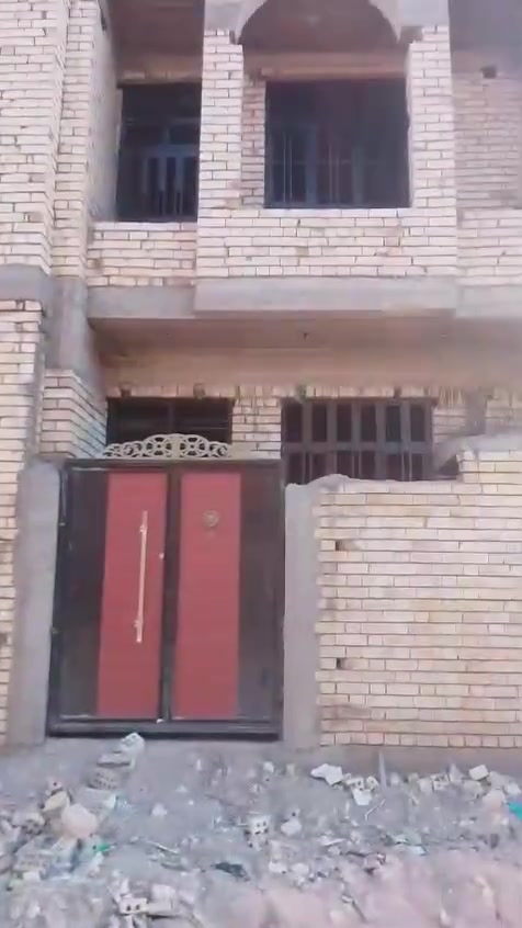 للبيع 50 م طابقين سعر 45 ضباط ثانيه زراعي بلديات بظهر معسكر البلديات شارع 15 استفسار ***********
