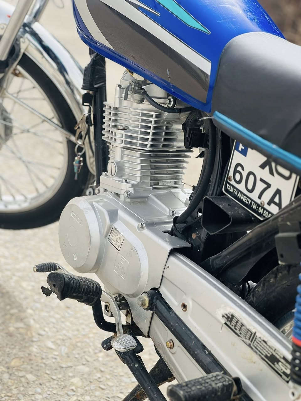 السلام عليكم دراجه نامه كلك تعميره 25 المحرك توه سحك شاصيحه  نامه 25 مصبوغ علجديد مكفوله  من كلشي تفيلس مامفيلسه غير الدهن ماواصللها
المكان سوك الشيوخ العكيكه  
السعر خاص *********** واتساب
