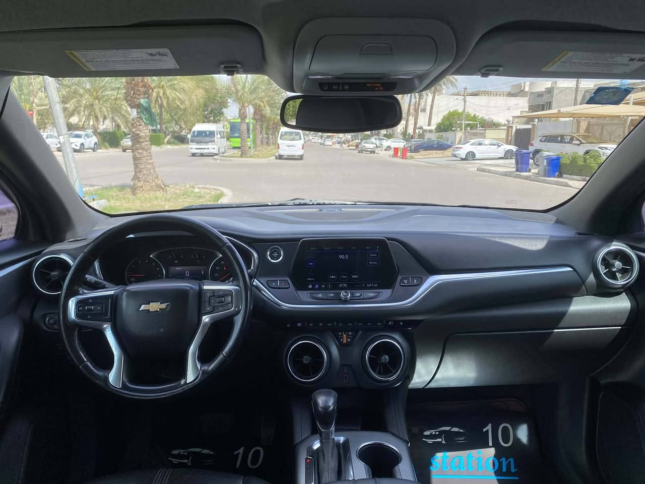 السلام عليكم
بيع او مراوس
بلايزر موديل 2020 فئة 3lt محرك 6 سلندر 3600 vvt المرغوب فول عدا البانوراما كشنات جلد كهرباء تدفئة رادار صندوگ كهرباء تبريد ثلج تخم تاير جديد صدر امامي خلفي جديد سيارة جاهزة بدون نقص رقم بغداد باسمي مكاني بغداد الكرخ للاتصال *********** سعرها 195 وبيها مجال بسيط
