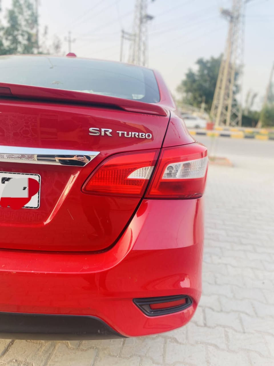 السلام عليكم  
نيسان سنترا SR 
TURBO
 اعلى فئه موديل ١٨رياضي  امريكي فول مواصفات ماشيه 96الف وقابل للزياده حادثه بنيدمصلح نفسه بدون دواخل رقم دولي بغداد 
مميز
 بأسمي
 مواصفات السياره 
فول بصمه 
فتحه بلقماره 
تحكم استيرن جهتين 
كشن حراري 
لايت زنون 
محرك ١٦٠٠توربو
دهن وفلاتر كيرجديد
رادار 
مثبت سرعه
ثلاث انظمه ECO عادي SPORTS
شاشه
اربعه دسك
اشايربلمري
ويل كب رياضي بلادي
عين سحريه
*********** للاستفسار
