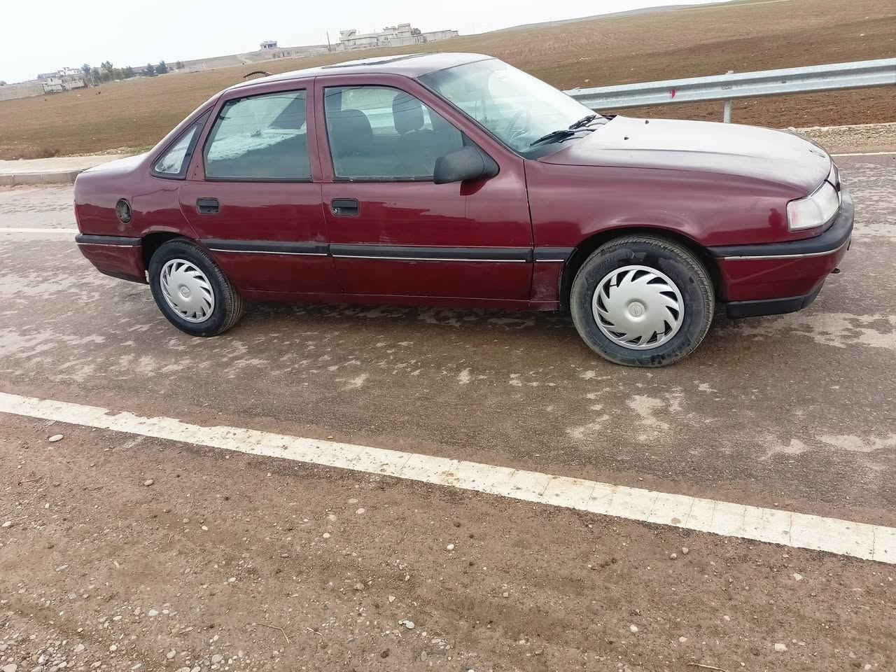 اسلام وعليكم فكتراا محرك 16 مويديل 91 محدثه 93 محركه وكير انضاف مصبوغه جماليه بدون معجون 
السعر 36 العنون موصل. 
الرقم***********
