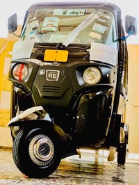 شباب تكتك موديل 23 شهر 8 جديده معنه كلمه  سعر 8 ملاين وبيه مجال حك جيه...