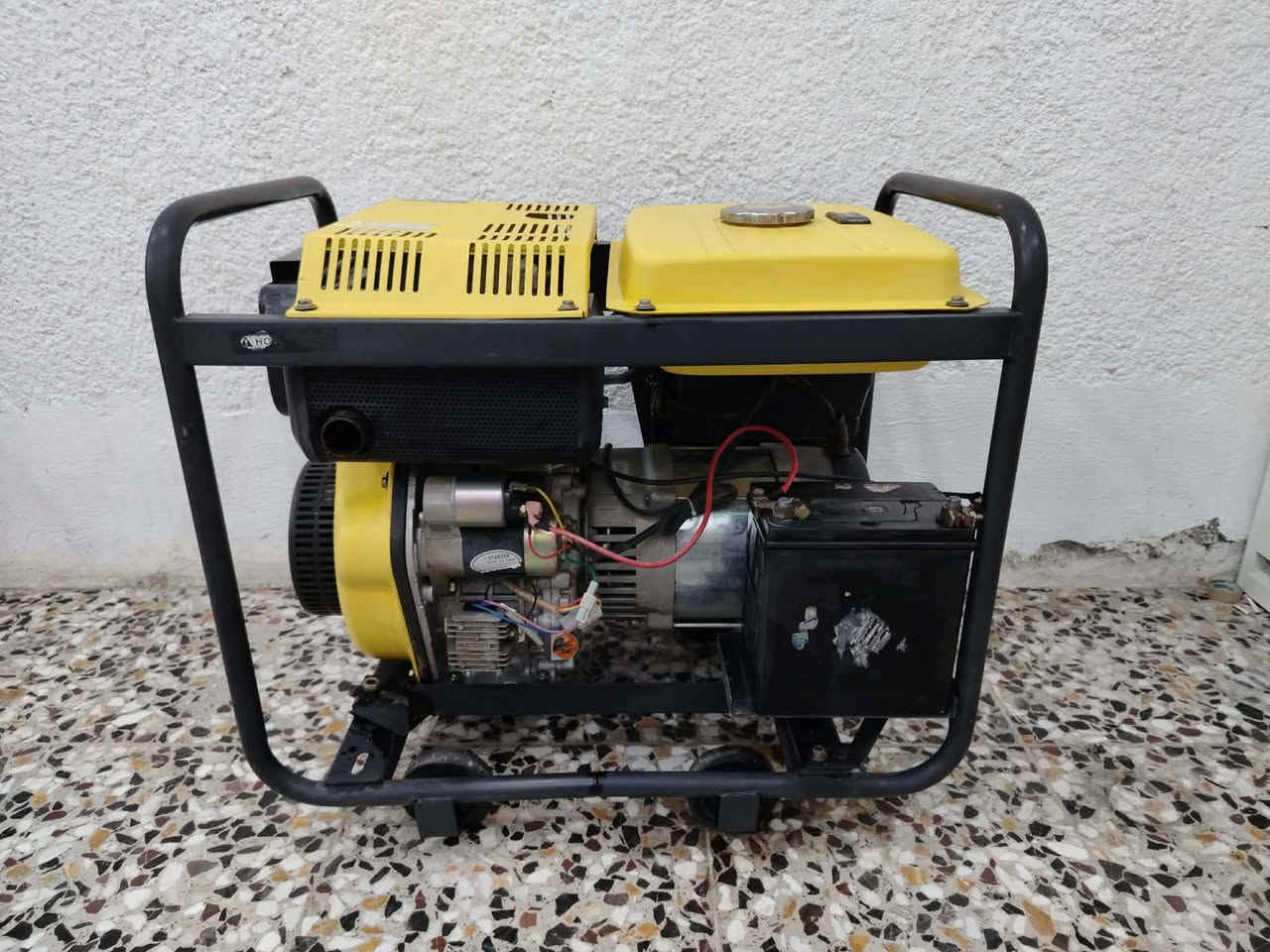 مولده كاز كامه مشتغله يومين فقط 6كيفي 24امبير السعر 700 مكاني بغداد تواصل على خاص


**إذا كنت صاحب هذا الإعلان وتريد حذفه لأي سبب، رجاءا أرسل رسالة إلى الدعم الفني**