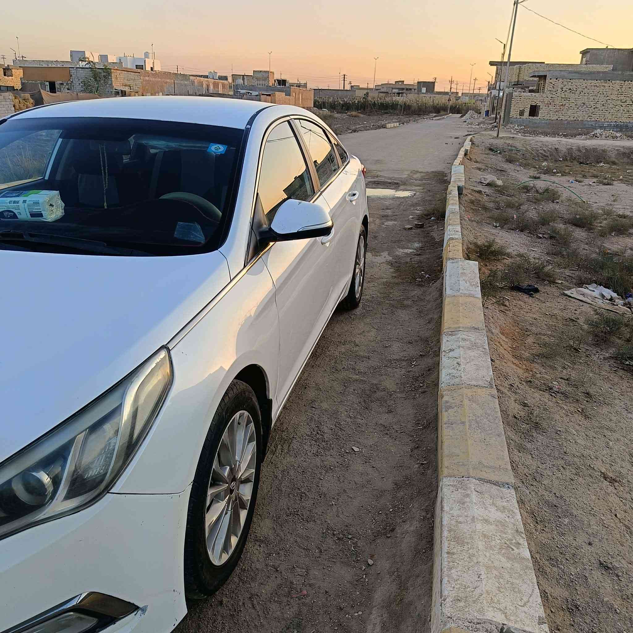 السلام عليكم ...سوناتا خليجي 2015...ميكنه 2400 دوش مواصفات ..مري شفط تبريد قطعتين حساسات تحكم ستيرن تحديد سرعه .. بيه هلال جاملغ الايمن السعر 147 .غير متواجد ع الفيس فقط اتصال ***********
