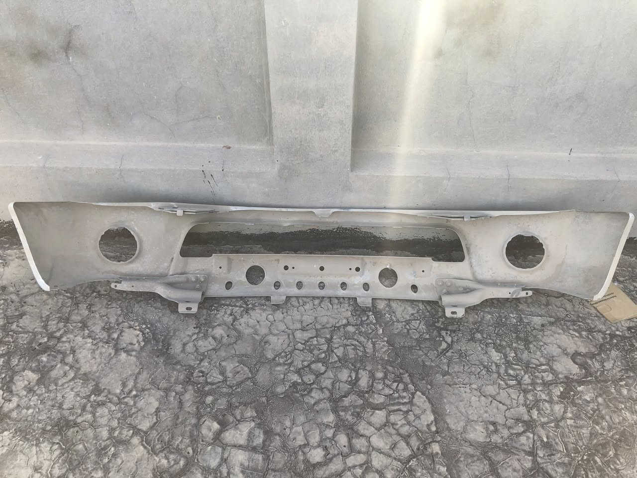 دعامية نيفارا    السعر150$ وبي مجال.  ***********
