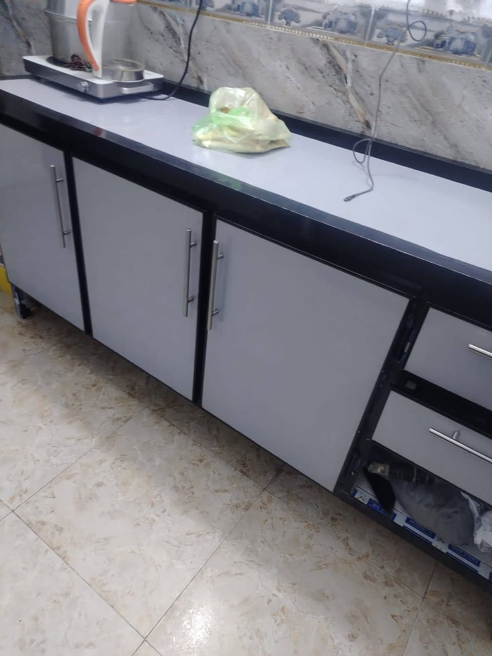 مكلفه بالنشر 
كاونتر نظيف للبيع


**إذا كنت صاحب هذا الإعلان وتريد حذفه لأي سبب، رجاءا أرسل رسالة إلى الدعم الفني**