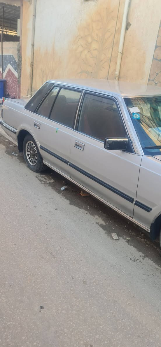 للبيع سوبر موديل 85 رقم بغداد بسمي مكينه 2500 جاهزه من كلشي السعر 57 وبيها مجال ***********
