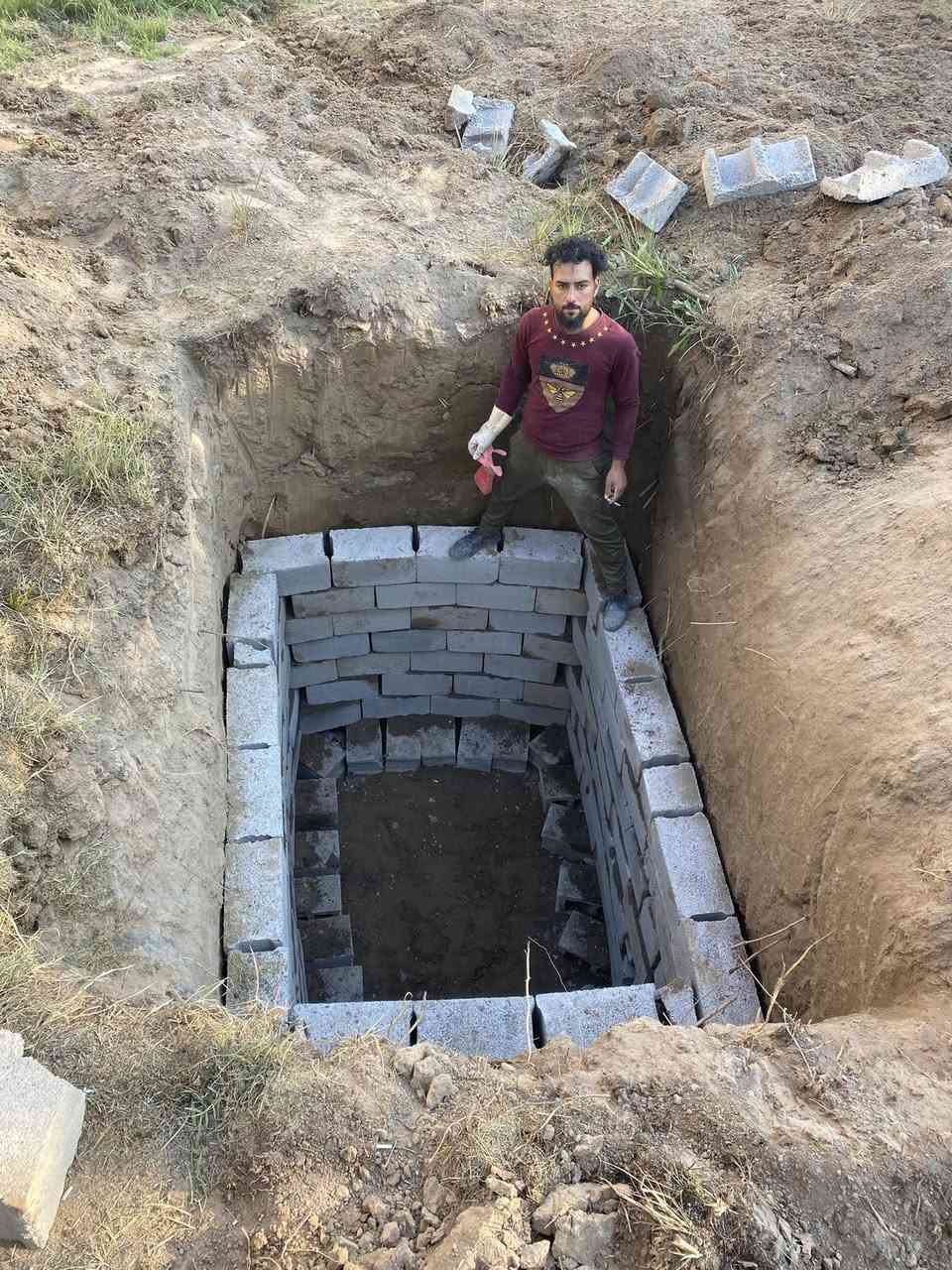 السلام عليكم 
يوجد كادر حفر منهولات وبناء وصب  في العلم بانسب الاسعار 
للتواصل 
***********
***********
