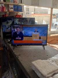 شاشة ٣٢ بوصة • مع نت • بدون نت