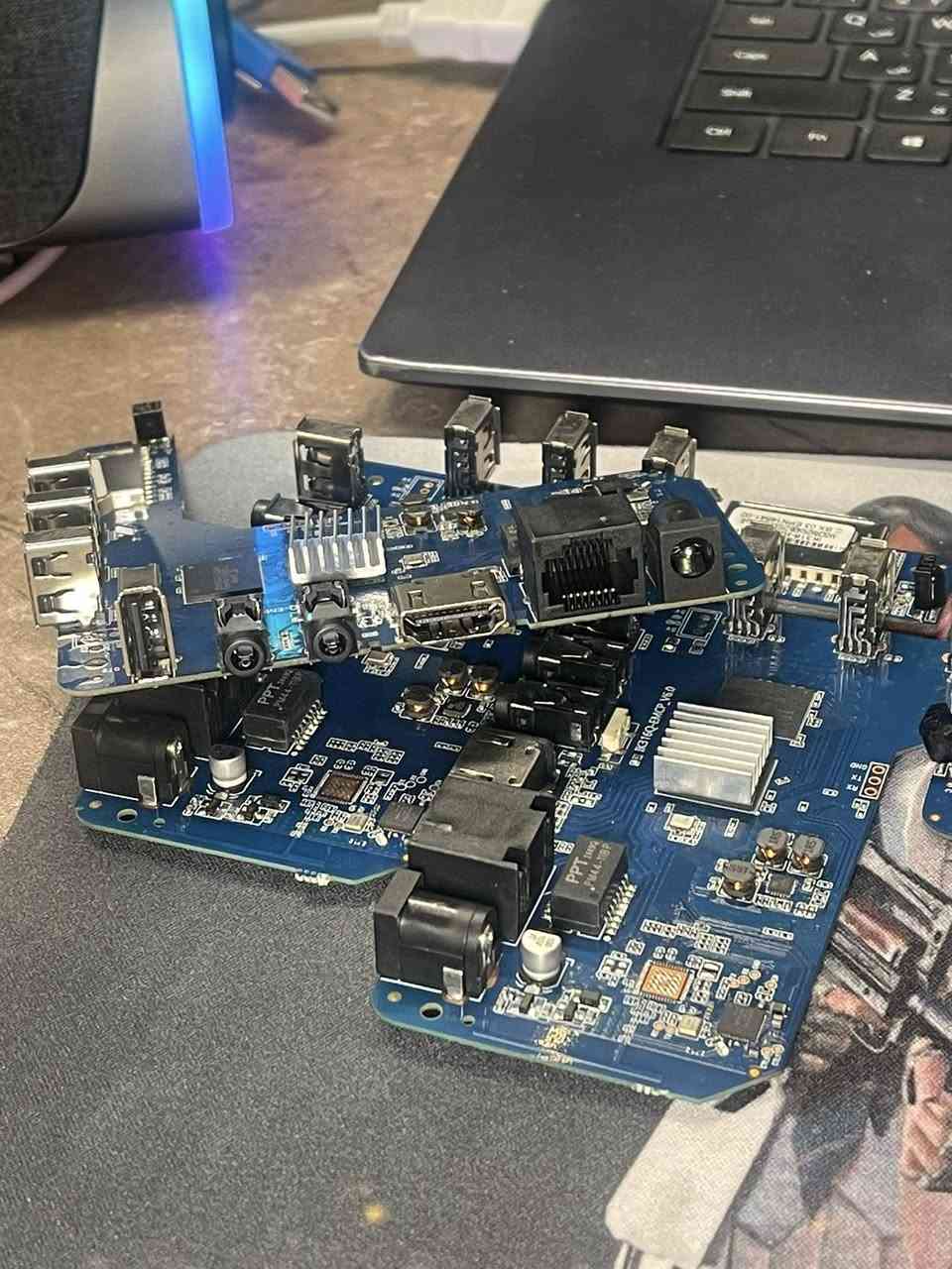 بوردات بهذا الشكل 5 قطع حط سعرك وبالعافية


**إذا كنت صاحب هذا الإعلان وتريد حذفه لأي سبب، رجاءا أرسل رسالة إلى الدعم الفني**