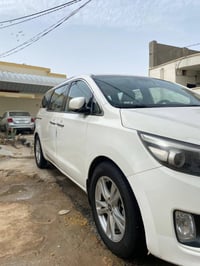 كيا كرنفال ٢٠١٦خليجي موشيه ١٣٥لبيع جاملغ صبع وبارد باب السلايت السياره...