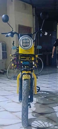 دراجه هوائية شحن جديده استعمال ٣ أشهر فقط رقم صاحب الدراجه 07803953500...