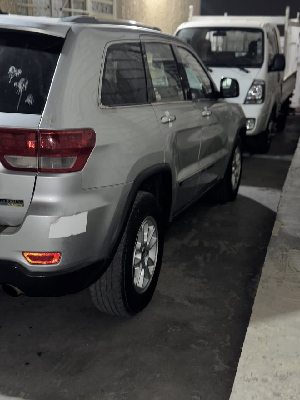 سلام عليكم جيب شيروكي مديل 12 للبيع أمريكي سيارة لاستفسار هاذ رقم لين اكتب الي بيها وبتصال هم راح أكول اي ستفسار هاذ رقم ***********
