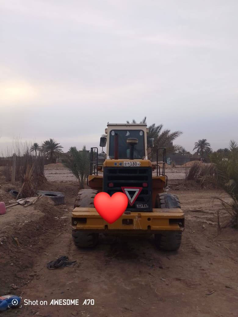 السلام عليكم للبيع شفل زت اثري وارد ياباني محرك هينو كير كهربائي مكفول كفاله عامه موديل 92 مكانه حله قرب جامعت بابل  للاستفسار الاتصال على رقم ***********
