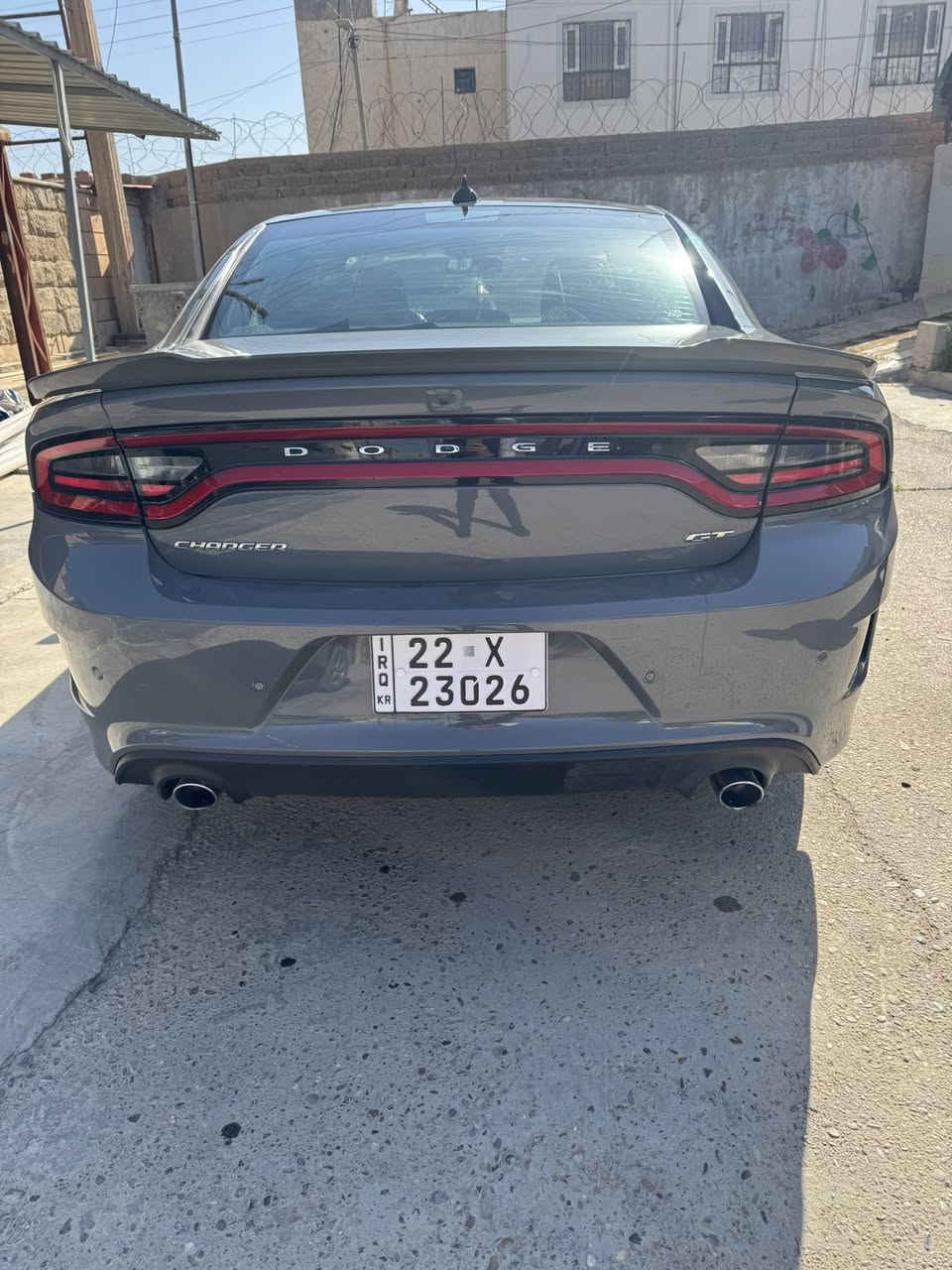 ‏‎جارجر GT plus للبيع 
رقم اربيل ترقيم جديد
‏‎الموديل :
الاصدار الاخير 2023 . (وارد امريكي ) .  
لون مميز سمنتي 
ماشية 14 الف 
السعر 275 ورقة وبيها مجال 💵
‏‎المحرك : V6.  3.6L
•
‏‎المواصفات :  
فتحة سلايد
شاشة كبيرة
تو ويل (دفع خلفي) 
سوبر تراك باك
‏‎* شاشه كبيرة مع نظام ملاحة نفكيشن GPS .
‏‎* سستم صوت الپاين  .
‏‎* ويل 20 GT
‏‎* حساسات مع مانع تصادم خلفي . 
‏‎* تشغيل عن بعد .  
‏‎* محدد سرعة . 
‏‎* بلوتوث . 
‏‎* كاميرا خلفية .
‏‎* دخول ذكي (بصمة) . ‏‎ 

رقمً شاصي من ضمن صور صبغ قطعه وحده فقط 
‏‎•


**إذا كنت صاحب هذا الإعلان وتريد حذفه لأي سبب، رجاءا أرسل رسالة إلى الدعم الفني**