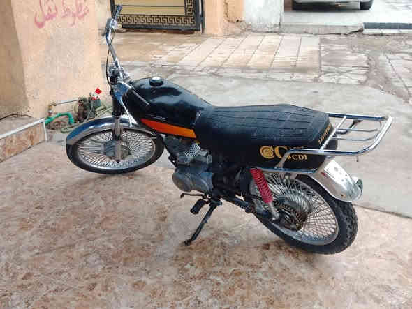 سلام عليكم دراجه ارشه للبيع
شلعة ومعدل فول رياضي

 #السعر 250 وبي مجال #اوراق موجودة 

مكاني شهربان ***********
