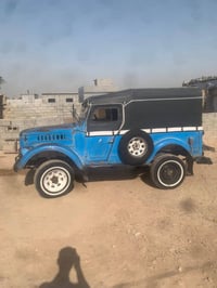 جيب روسي للبيع   رقم بغداد انكليزي بأسمي سنويه جديده  محرك تو واي خير ...