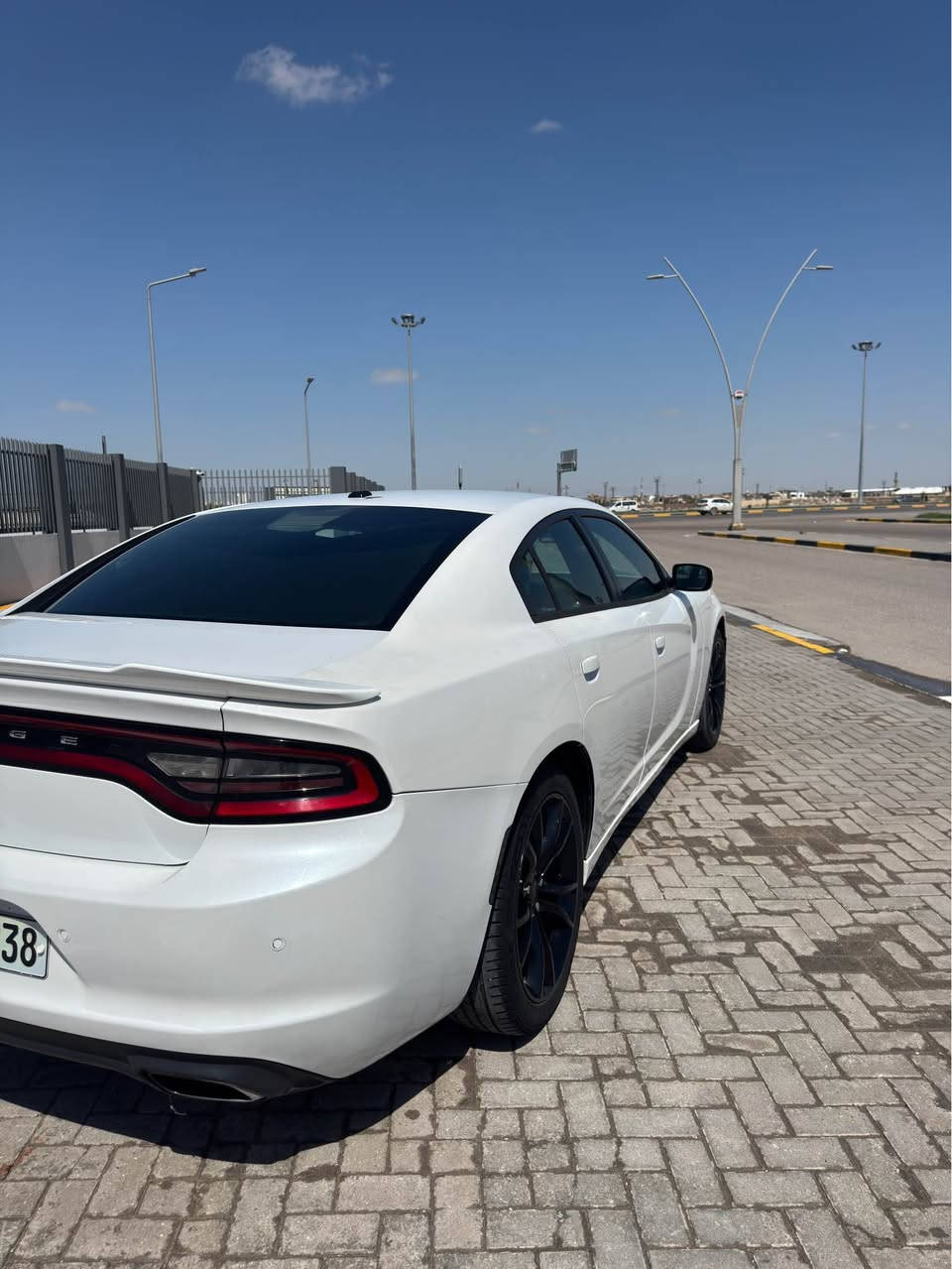 السلام عليكم جارجر موديل 2015كندي اصل  مكينه 3600شاشه جبيره   تشغيل ع بعد  وبصمه داخله كلين بلجاملغ الخلفي و باب الخلفي  بدون دواخل مكفوله من الضربه رقمها اربيل  سنويه جديده سعره 177 بيها مجال
مكاني بصره
*********** البصرة, العراق
