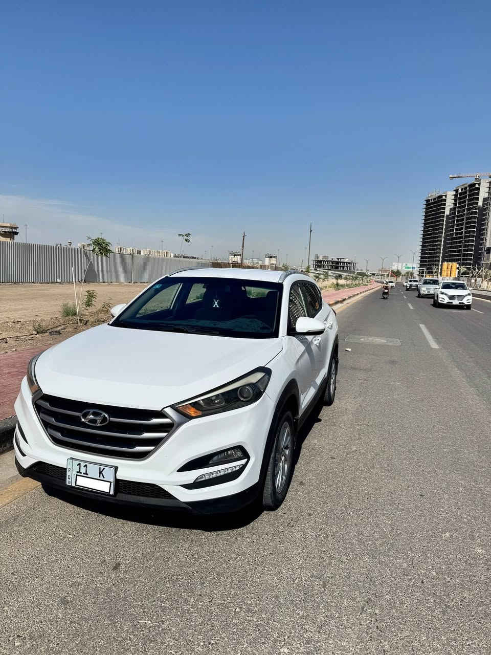 توسان 2019 خليجي رقم بغداد وباسمنا 

تحكم استيرن فول 

تبريد خلفي 

مري شفط واشاير بالمري 

حساس خلفي 

كامرة 

ماشية 90 

محرك 2000 ثلاث انظمة قيادة 

كروز سرعة 

محرك وصدر وكير وتبريد ثلج  كلها ممتازة 

ومواصفات اخرى معروفة 

السيارة على ايدينا من الشركة بيهه صبغ بخشم البنيد 

للبيع فقط بدون مروس وبدون قسط بسعر 15500$ بيهه مجال بسسسط 

الاتصال على هاتف *********** 

العنوان /بغداد
