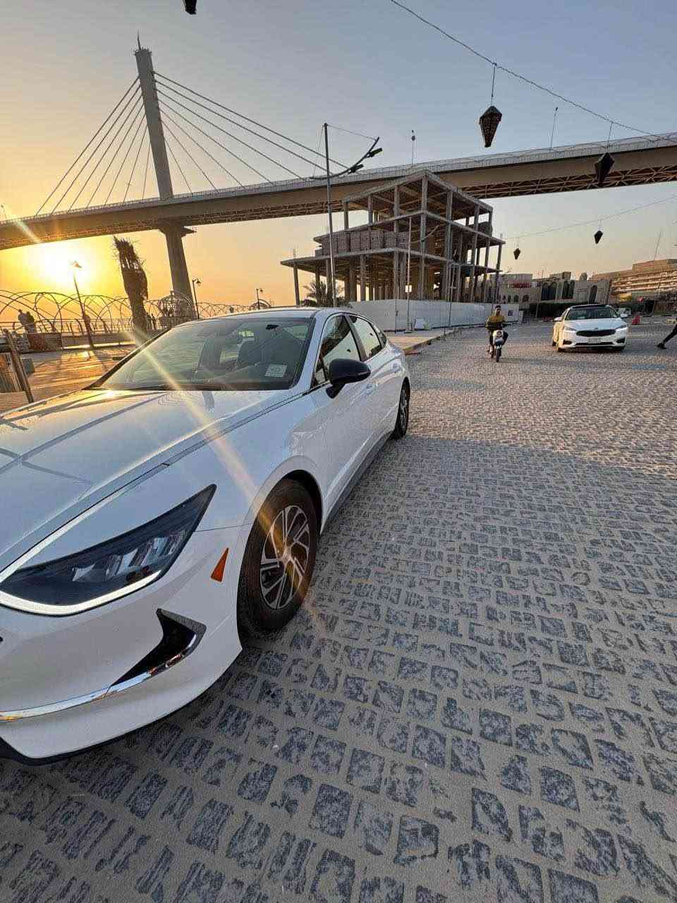 سوناتا 2021 وارد امريكي هايبرد وبانزين رقم بصرة حره تحويل ثاني يوم سياره بيها بس بابين صبغ فقط الباقي كفاله سعر 160 وبيها مجال 
*********** البصرة, العراق
