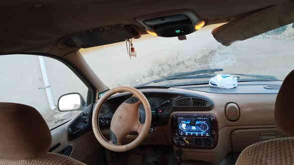 سلام عليكم دوج كرفان موديل 2000 سياره جاهزه مكينه 3300بيه بخار بس متنقص كهربائياتها شغاله نقصها تبريد مكانها واسط قضاء بدره 
***********بيع أو مراوس سعرها 37وبيها مجال
