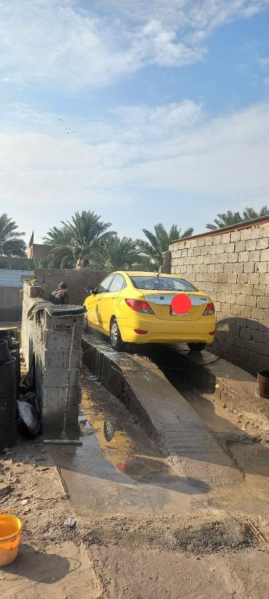 السلام عليكم اكسنت ١٤ خليجي مكفوله من الضربه محرك ١٦٠٠ تحكم ستيرن كامره خلفيه شاشه حجم كبير رقم كربلاء تحويل ثاني يوم سيارح استخدام شخصي  مال بيت فقط  السعر ٩٥ ورقه.  *********** مكاني الحله ورديه خارج تتفئه تبريد  ثلج دواخل لون بيجي
