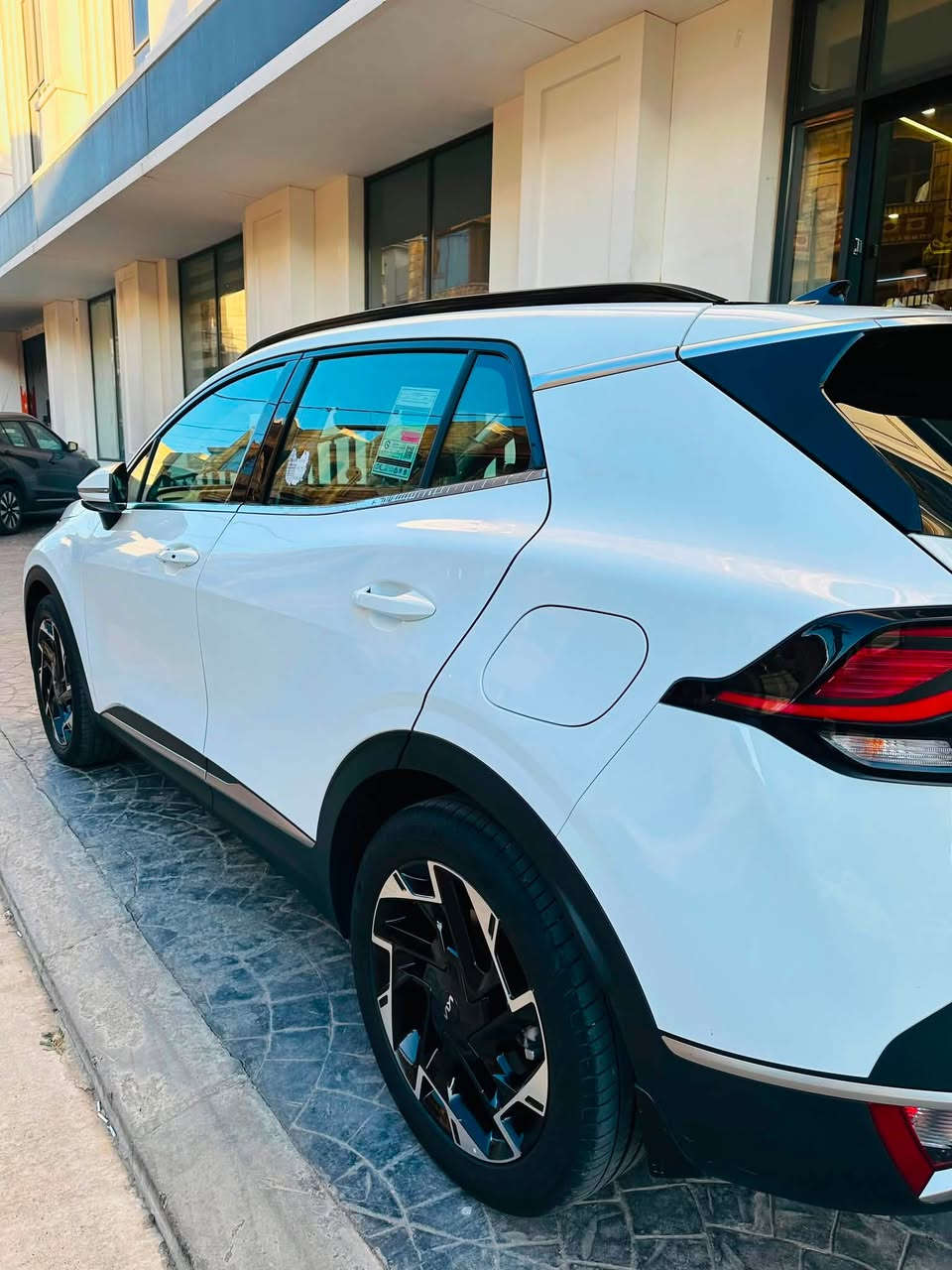سبورتاج 2024 فول
ضمان نيم بعده بالضمان 
ماشي 19  الف بدون اي ضرر 
بانوراما - صندوق كهرباء 
شفتات سكان - رادار نقطة عمية 
كشنات كهرباء - ويل كب  19
كشنات سكان تدفية - حساسات امامي خلفي
مواصفاته معروفة الفول 
رقم اربيل - مكانه اربيل ✅
✅223 $  سيارة بدون بارد بدون صبغ بدون ضربة
*********** واتساب
