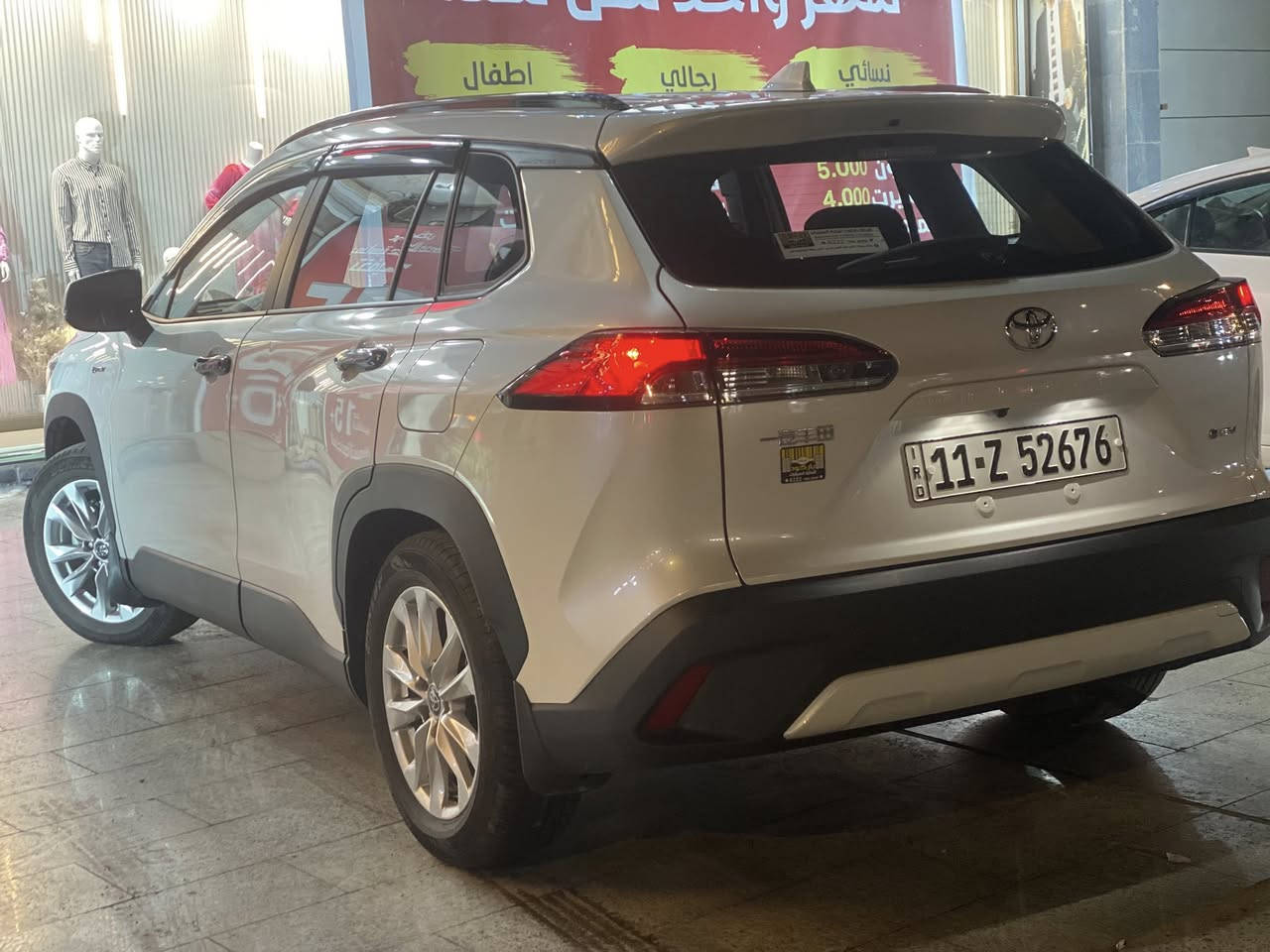 سلام عليكم كورلا كروز مكفوله من كلشي ماشيه ١٩فول موديل ٢٤مواصفات كشنات  كهرباء جلد احمر اربع كامرات باب خلفي كهربائي سلايدروف سعر١٧٥ مكان بغداد ***********
