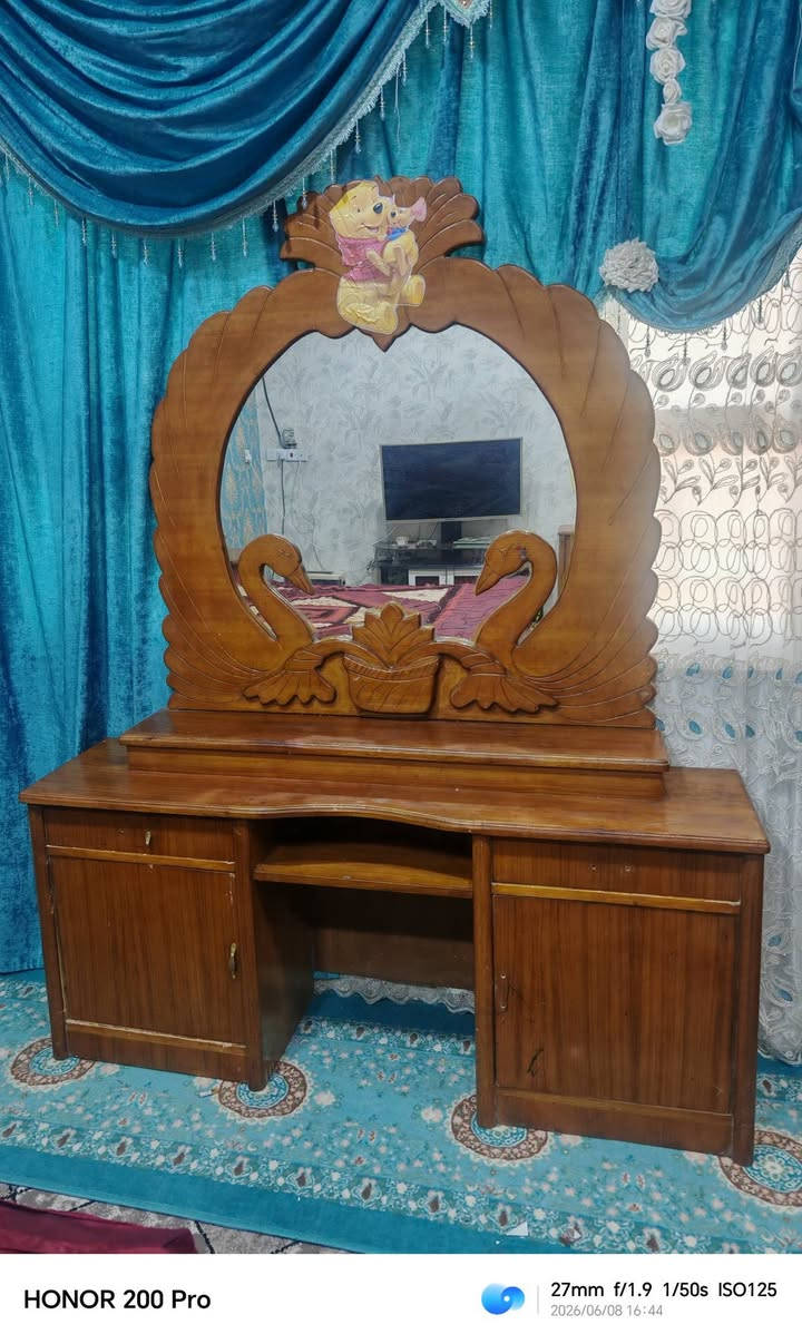 غرفة نوم للبيع تسگام صاج للتواصل ***********
