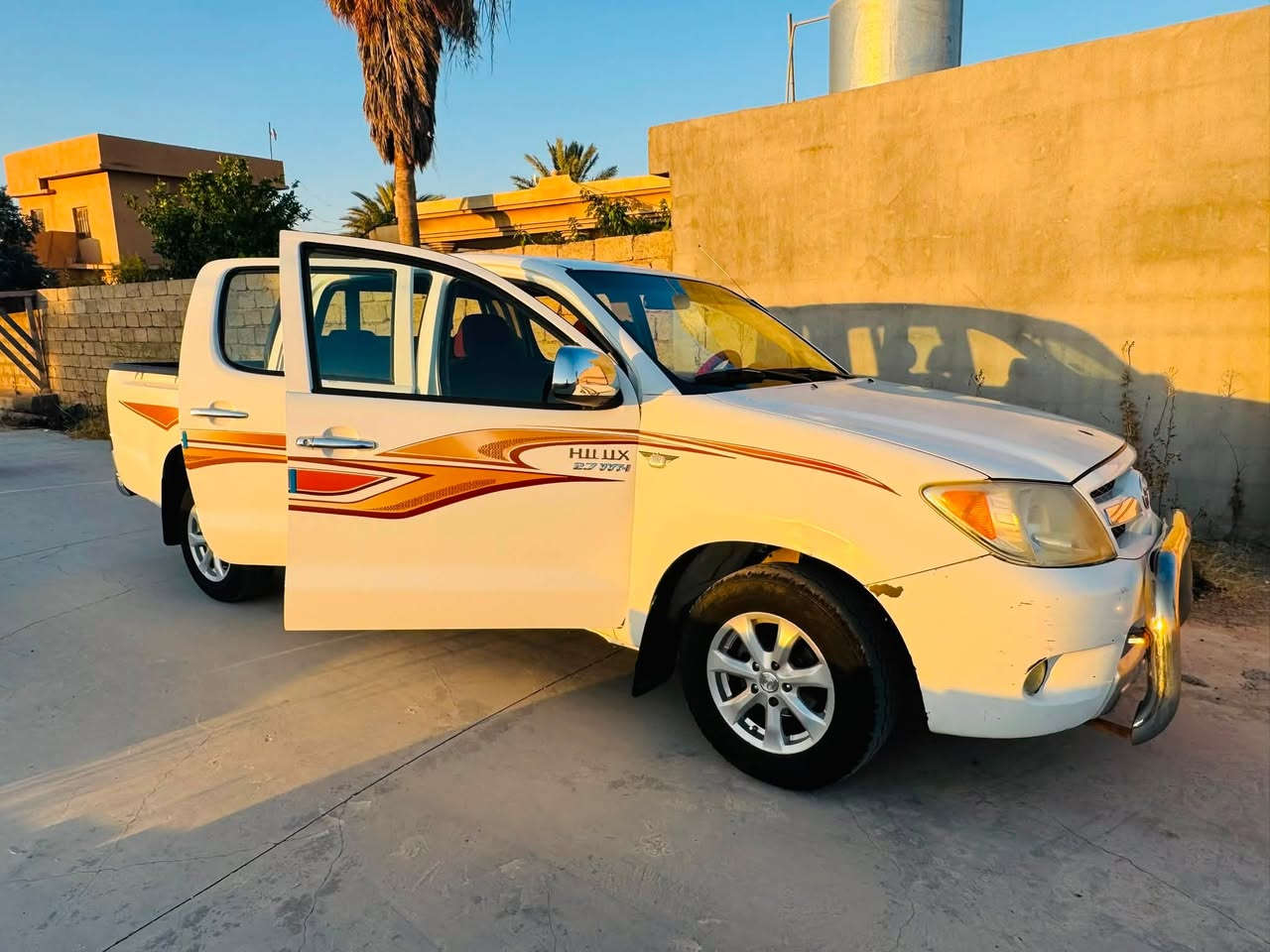 عذاري 2006 كبة لوز محرك 2700 سنوية تسقط2028/6/6  شاصي 19 بيه بطاقة بانزين تدفئة وتبريد ثلج سياره مال بيت اني جانيه صار 18 سنه من 2008 سياره حلوه وكاعده مال جناي بيه تبخير بالمحرك والسونار موضح بالصوره السعر 130 للاستفسار ***********
