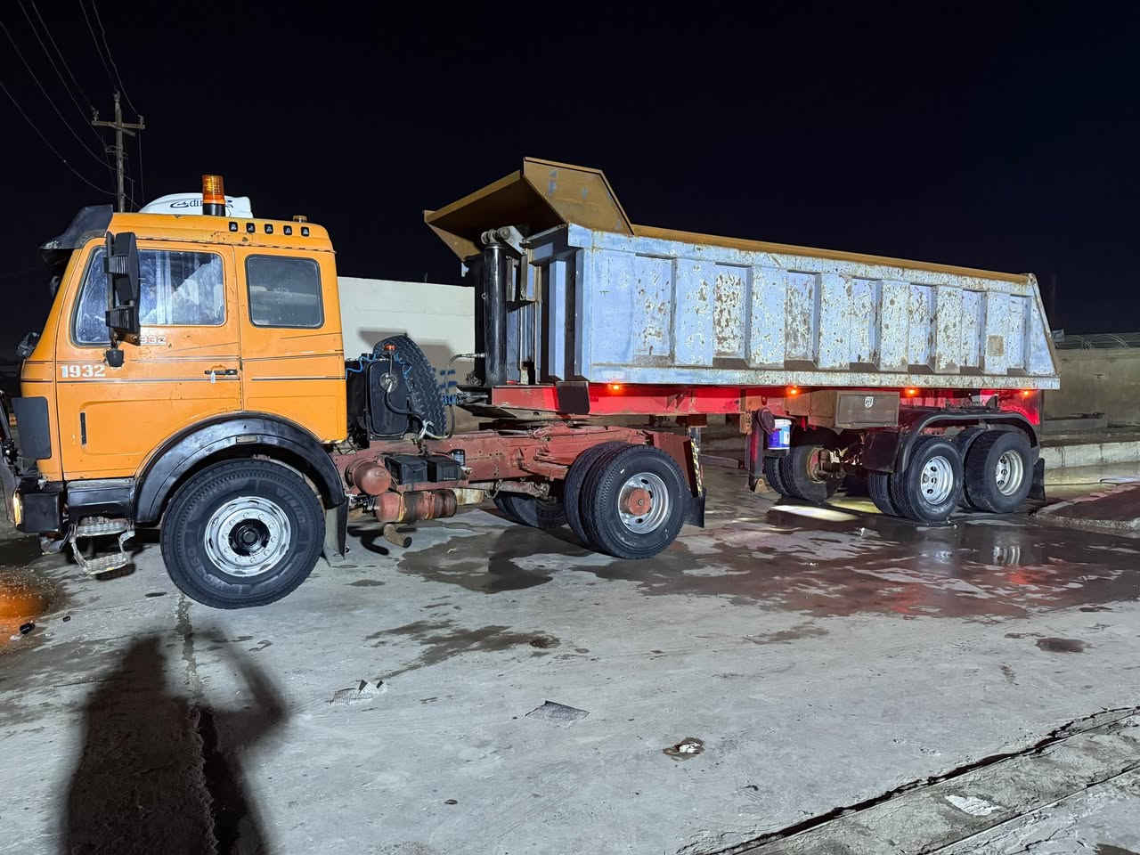 سلام عليكم البي للبيع سياره محرك 10 كير 160 تخم تاير شاصي غير مكفول العنوان الدوانيه  سياره جاهزه للشغل الاستفسار اتصل ‭0783 891 5962‬
