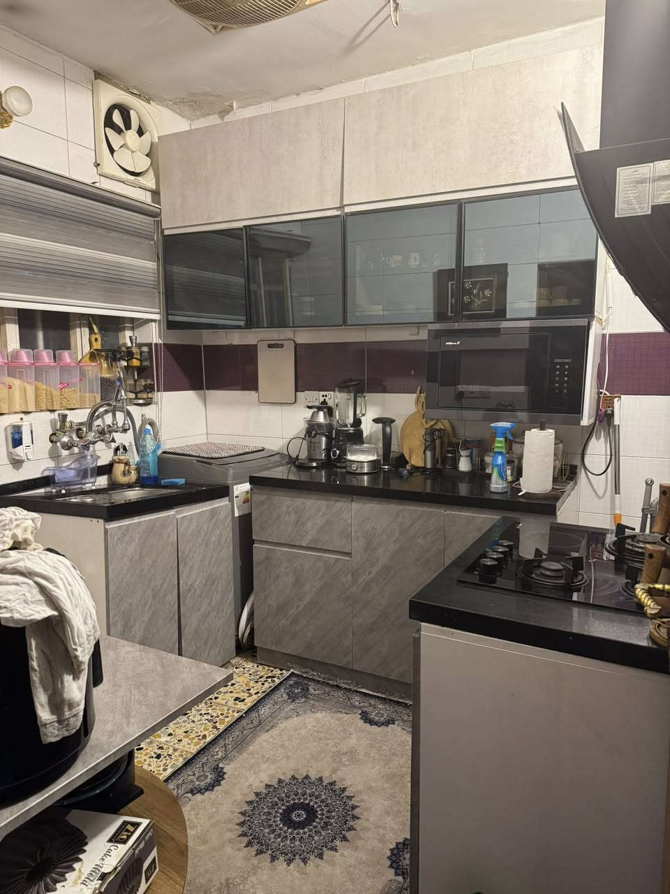 كاونتر للبيع بسعر مناسب ***********
