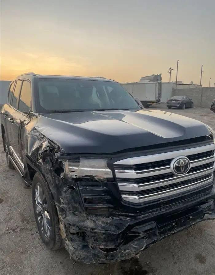 السلام عليكم 🎀🎀
تويوتا لاندكروز GXR

رقم سليمانية الجديد

بأسمي تحويل ثاني يوم

موديل 2024

توين تيربو

سيارة شغالة

مكينة وكير كفالة 

ايرباكات سليمة 

فوول اعلى فئة بالجكسارة 

فتحة سقف شاشات

ابيع ع حادثهة مثل ما موضح بالصور 

السعر ٢٢٠ وبيهة مجال بسيط

للاستفسار الاتصال

 *********** مكان السياره الديوانيه

الكوافير علي لمسه
