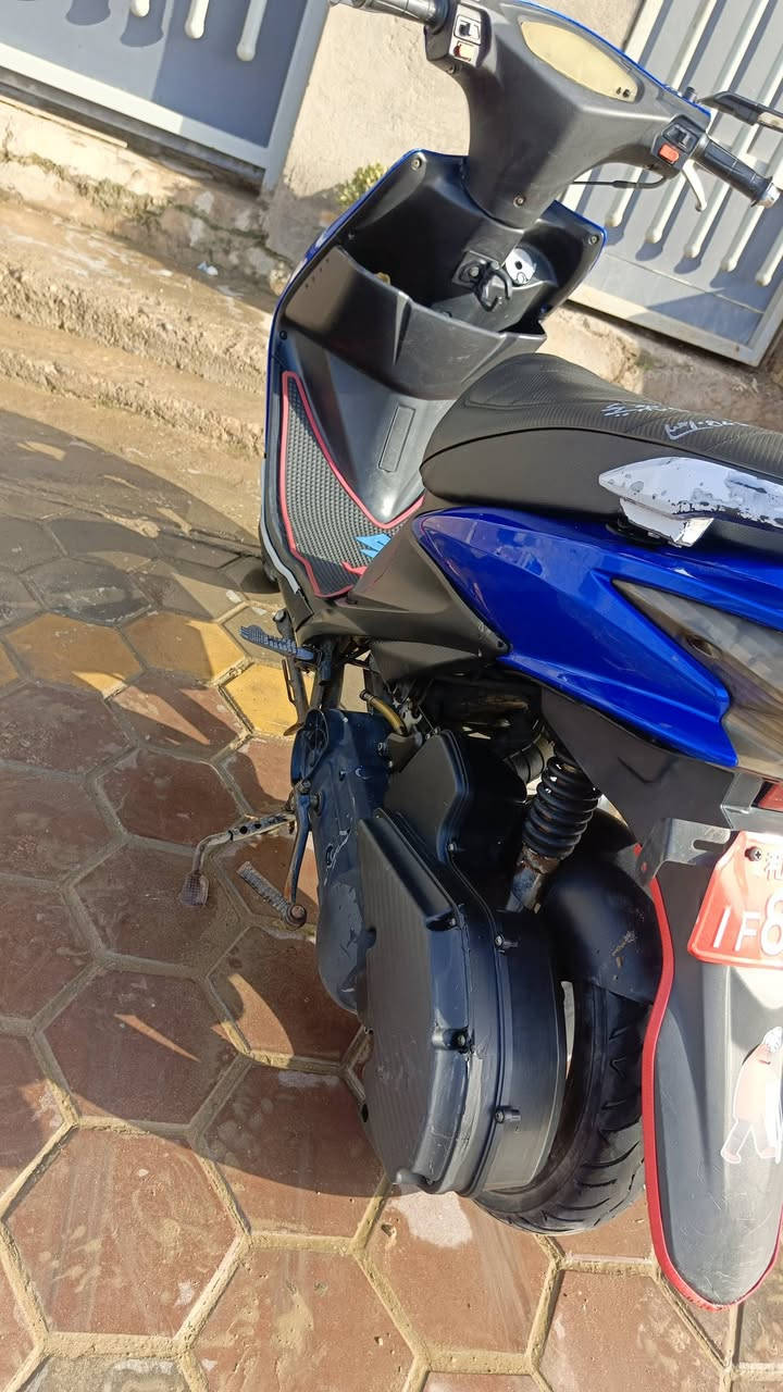 للبيع دراجه ادرس نضافه كدام عينك كهربائيات شغاله نكره سلف ***********
السعر 350 وبيها مجال 🤍
