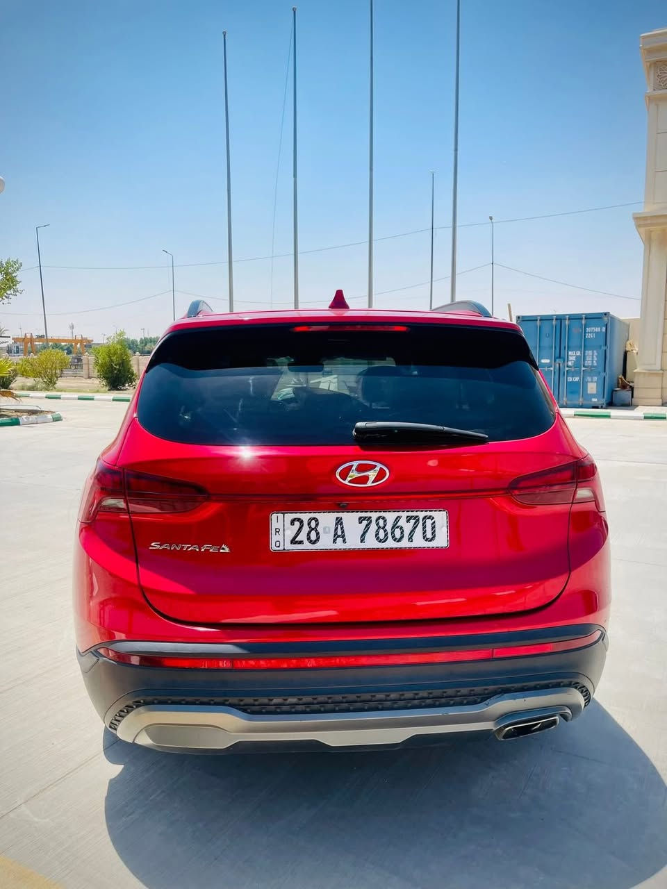 السلام عليكم سنتافي 2022 لون مميز حادث جاملغ وبنيد  السيارة بسمي مداور ثاني يوم
محرك2500تنفس طبيعي 4 سلندر       

المواصفات 

1- مفتاح ذكي بصمة + التشغيل عن بعد

2- نظام اوتو بارك

3- كير بنظام الازار المنفصلة الاصدار الجديد ( بيانو)

3- كير ماوس ثانوي لأوضاع القيادة / Drive Mode 

‏Comfort - Smart - Sport 

4- التبريد امامي خلفي مناخ منفصل

5- هاند بريك بصمة 

‏7 - Auto Hold  أوتو هولد

8- خاصية ISOFIX   ايزو فكس قفل الاطفال

9- نظام مانع الانزلاق

10 - نظام نزول المنحدرات.

11 - نظام اطفاء المحرك (A) ذاتيا في الازدحامات لتوفير الوقود

12- شاشة تدعم Apple Car play و Android وبلوتوث مدمج والأوامر الصوتية

14- الشاشة الوسطية حجم كبير 12 انج مع دعم الملاحة بالخرائط GPS وبوصلة للاتجاهات

16-  مخارج شحن USB وتشغيل الميديا

17- منافذ للطاقة كهرباء 12فولت ومنفذ 110 فولت

20- المقاعد الامامية كهرباء + تبريد + تدفئة

21- حساسات ضغط الاطارات 

22- حساسات أمامية / جانبية /خلفية

23-  كامرة اضافية لتقنية منع الخروج عن المسار

24- ميزة التوقف الذاتي للمركبة منعا للاصطدام عند القيادة او الرجوع

25-  المركبة تعيد نفسها للمسار الصحيح عند عدم الانتباه

26- لايت زينون رباعي العدسات بتقنية High Beam الانارة الذكية + LED  نهاري 

28- خاصية دعم الكاميرات عند تشغيل الإشارة الجانبية لرؤية الزوايا العمياء

31- مرآة داخلية بخاصية التعتيم الذاتي 

32- سستم صوت هارمن كاردن 10 سماعات محيطية مع دمام وتويترز 

33-  نظام القيادة الذاتي الذكي في الشوارع المخططة 

34- مثبت السرعة Cruise وميزة التباعد عن المركبات

37- قفل الابواب والنوافذ / خاصية عدم العبث للاطفال

38- القفل المركزي للابواب وعدم الفتح عند مرور مركبة بشكل قريب من السيارة 

39- مقعد السائق خاصية الخزن وميزة الخروج المريح عند الاطفاء

40- ماسحة خلفية حساس /  تشغيل تلقائي عند المطر

45- شفتات رياضية بالمقود

46-  التبريد والتدفئة تحكم شاشة وتحكم يدوي ايضا

49- قبضات أبواب ألمنيوم مع خاصية الانارة ليلا

50- حساس لمس ابواب لفتح وغلق باب السائق والراكب

51- ماسحات امامية حساس / تشغيل تلقائي وسرعة حسب غزارة المطر

السعر ٢٠٠ ورقه المواصفات 

1. عداد زئبقي بس بلفول يجي 

2- نظام اوتو بارك / تقديم و ترجيع السيارة بالمفتاح الذكي

3- كير بنظام الازار المنفصلة الاصدار الجديد ( بيانو)

3- كير ماوس ثانوي لأوضاع القيادة / Drive Mode 

‏Comfort - Smart - Sport 

4- التبريد امامي خلفي مناخ منفصل

5- هاند بريك بصمة 

‏7 - Auto Hold  أوتو هولد

8- خاصية ISOFIX   ايزو فكس قفل الاطفال

9- نظام مانع الانزلاق

10 - نظام نزول المنحدرات.

11 - نظام اطفاء المحرك (A) ذاتيا في الازدحامات لتوفير الوقود

12- شاشة تدعم Apple Car play و Android وبلوتوث مدمج والأوامر الصوتية

14- الشاشة الوسطية حجم كبير 12 انج مع دعم الملاحة بالخرائط GPS وبوصلة للاتجاهات

16-  مخارج شحن USB وتشغيل الميديا

17- منافذ للطاقة كهرباء 12فولت ومنفذ 110 فولت

20- المقاعد الامامية كهرباء + تبريد + تدفئة

21- حساسات ضغط الاطارات 

22- حساسات أمامية / جانبية /خلفية

23-  كامرة اضافية لتقنية منع الخروج عن المسار

24- ميزة التوقف الذاتي للمركبة منعا للاصطدام عند القيادة او الرجوع

25-  المركبة تعيد نفسها للمسار الصحيح عند عدم الانتباه

26- لايت زينون رباعي العدسات بتقنية High Beam الانارة الذكية + LED  نهاري 

28- خاصية دعم الكاميرات عند تشغيل الإشارة الجانبية لرؤية الزوايا العمياء

31- مرآة داخلية بخاصية التعتيم الذاتي 

32- سستم صوت هارمن كاردن 10 سماعات محيطية مع دمام وتويترز 

33-  نظام القيادة الذاتي الذكي في الشوارع المخططة 

34- مثبت السرعة Cruise وميزة التباعد عن المركبات

37- قفل الابواب والنوافذ / خاصية عدم العبث للاطفال

38- القفل المركزي للابواب وعدم الفتح عند مرور مركبة بشكل قريب من السيارة 

39- مقعد السائق خاصية الخزن وميزة الخروج المريح عند الاطفاء

40- ماسحة خلفية حساس /  تشغيل تلقائي عند المطر

45- شفتات رياضية بالمقود

46-  التبريد والتدفئة تحكم شاشة وتحكم يدوي ايضا

49- قبضات أبواب ألمنيوم مع خاصية الانارة ليلا

50- حساس لمس ابواب لفتح وغلق باب السائق والراكب

51- ماسحات امامية حساس / تشغيل تلقائي وسرعة حسب غزارة المطر

عنوان السيارة نجف 

تفاصيل. ***********
