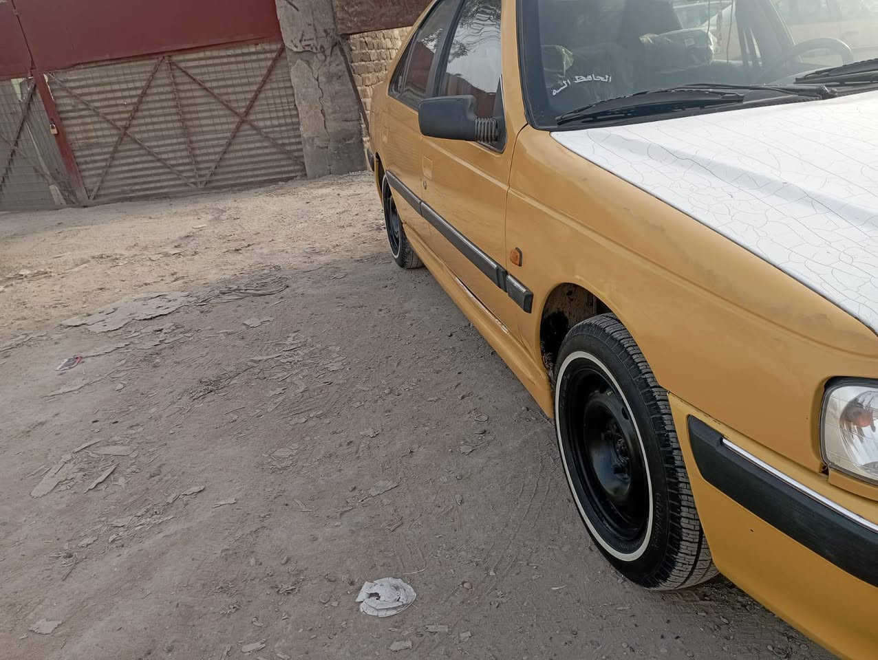 السلام عليكم بيجو موديل 2015 السياره كفاله عامه كير مكينه حداديه بلصندوك تبريد ثلج  السعر 42 المكان حله رقم الهاتف ***********
