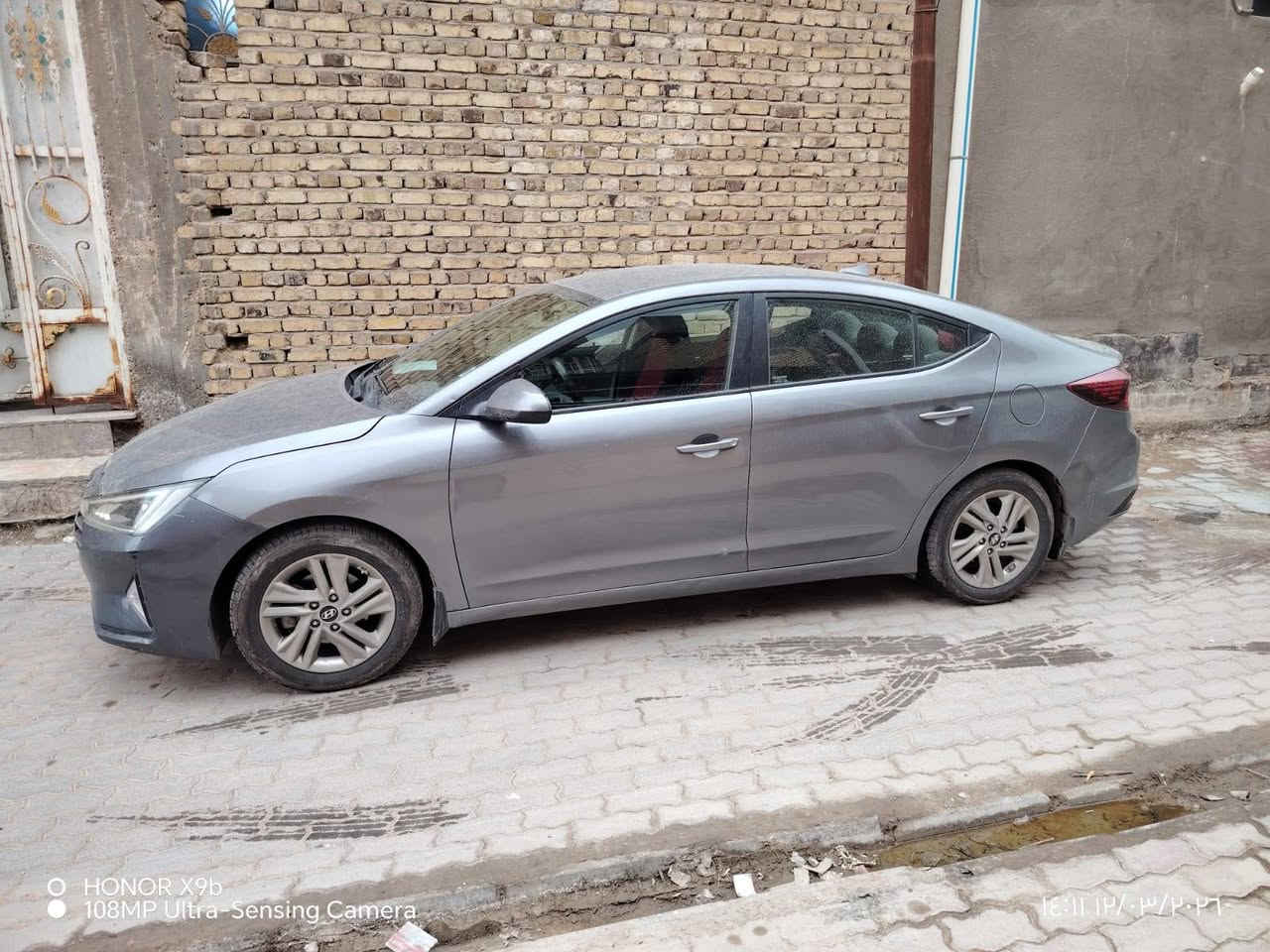 سيارة النترا 2019 أمريكي دوش 
تخم تاير جديد
ادامة كاملة للسيارة وحدادية كاملة جديدة 
مكينة مفتوحة كازكت 
حادث ما عابر
حادث امريكا بالصور كذلك رقم الشاصي 
السعر 133$
*********** واتساب
