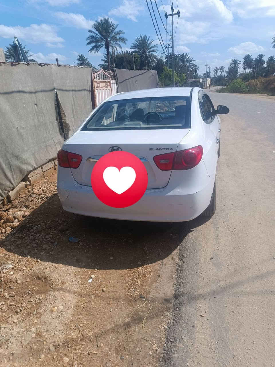 سلام عليكم للبيع النترا 
موديل 2011 خليجي بسمي رقم كربلاء محرك 1600 السياره بيها قطعتين باب وجاملغ امامي بدون دواخل 
السياره مسويلها ادامه كامله 
عنوان السياره كربلاء 
السعر 105 
موبايل ***********
مامتواجد ع الفيس وات ساب موجود ع نفس الرقم
