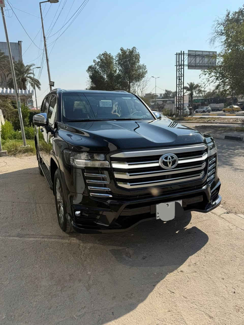 السلام عليكم 
لاندكروز ٢٠٢٤ لمتد 
داخل احمر
ماشيه ٢٥ الف 
مكفوله
رقم شمالي
٣ شاشات
٥ بصمات
٤ كامرات ٣٦٠ 
كشنات تبريد
مكان السياره بغداد 
للبيع فقط اعتذر عن المراوس
***********
