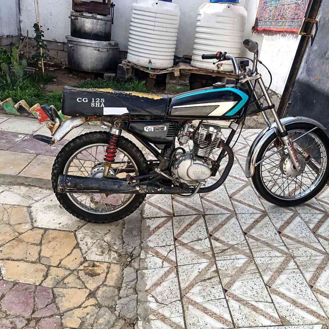 السلام عليكم دراجه اربع كير شلامجه اصل اكفلك سرقه عشاير بيه شلعه تخبل مفتوحه بستم سعر 350وبيه مجال مكان سوق الشيوخ كرمة بني سعيد *********** موجود خاص
