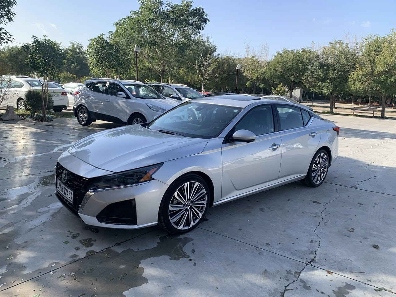 سلام و علیکم 

2023 SL
فول مواسفات 
ماشی ٥٧ الف
محرک ٢.٥ مرغوب
بدون فورویل 
رقم سلیمانیە باسمی 
سونر رقم شاسی موجودە بانشر 
بدون صبخ مکانین بارد
بجم کلشی بیلادی ارباک ستیرن سیستم 
بدون ای نقص 
عنوان قضاء کلار 
سعر ١٨٢ بیمجال 
***********
