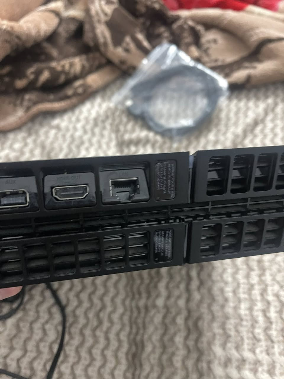 ابلي فور نطام 13 اونلاين ويصير يتهكر ويه ملحقاته كيبل ويده والجهاز نضيف لا مصلح ولا مفتوح السعر 175 قفل قفل قفل 
عنوان بسمايه ***********
