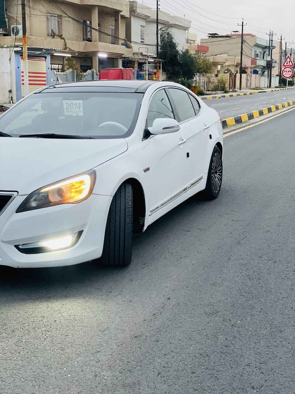 السلام عليكم

كيا كادينزا 2013 vip

حدادية سياره كفاله بدلتها قبل شهر نفض بلكامل اصليه وكاله مع تايرات جديده اصليات وادامه بلكامل منضومة الاحتراق بلكات ونوزلات 

السيارة فول ١/١ 

المواصفات✅

✅ محرك 3500 دوش 6 سلندر 

✅ تشغيل بصمة مع بصمة الابواب الاماميه 

✅ نظام ترحيب

✅ انارة بالمرايات والابواب الامامية

✅ كاميرا وحساسات خلفية

✅ حساس ماسحات

✅ بردة خلفية متحركة

✅ كشنات كهربائية جلد تدفئة وتبريد

✅ لوحة تحكم بالكشن الخلفي + تدفئة

✅ تحكم كامل بالستيرن

✅ شفتات ستيرن رياضي بلادي 

✅ نظام ترحيب   

✅ مري شفط مع الاشاير

وباقي مواصفات الكادينزا معروفه

ملاحظة : السياره ظررها صفحة اليمين جهة النفر وسياره مصبوغه صبغ عام ورقمه نينوى صدامي وسياره ب الحقيقه احلا من صور

سعرها : قفل٨٠ ورقه 

التواصل : ‭٠٧٨٨ ١٠٠ ٧١٧٧‬
