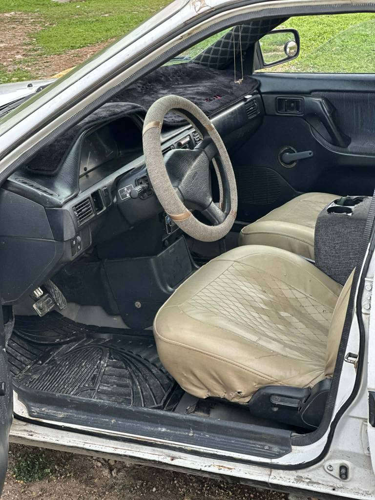 مازدا موديل 93 
بيلاد خسوسي
توماتيك 
گير و مةكينة بةشةرت 
رةقةمي نويية سةنةوي تازة بةسةر چووة 
شوين هةولير سعري 42 وةرةقة
*********** أربيل, العراق
