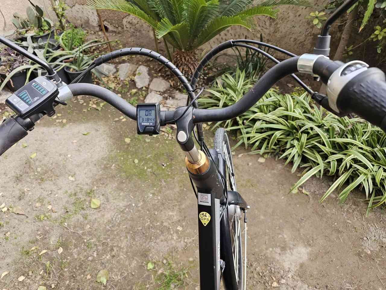 بايسكل هولندي سبارتا مساعد شحن السعر ٣٥٠ الف سعر نهائي ***********
