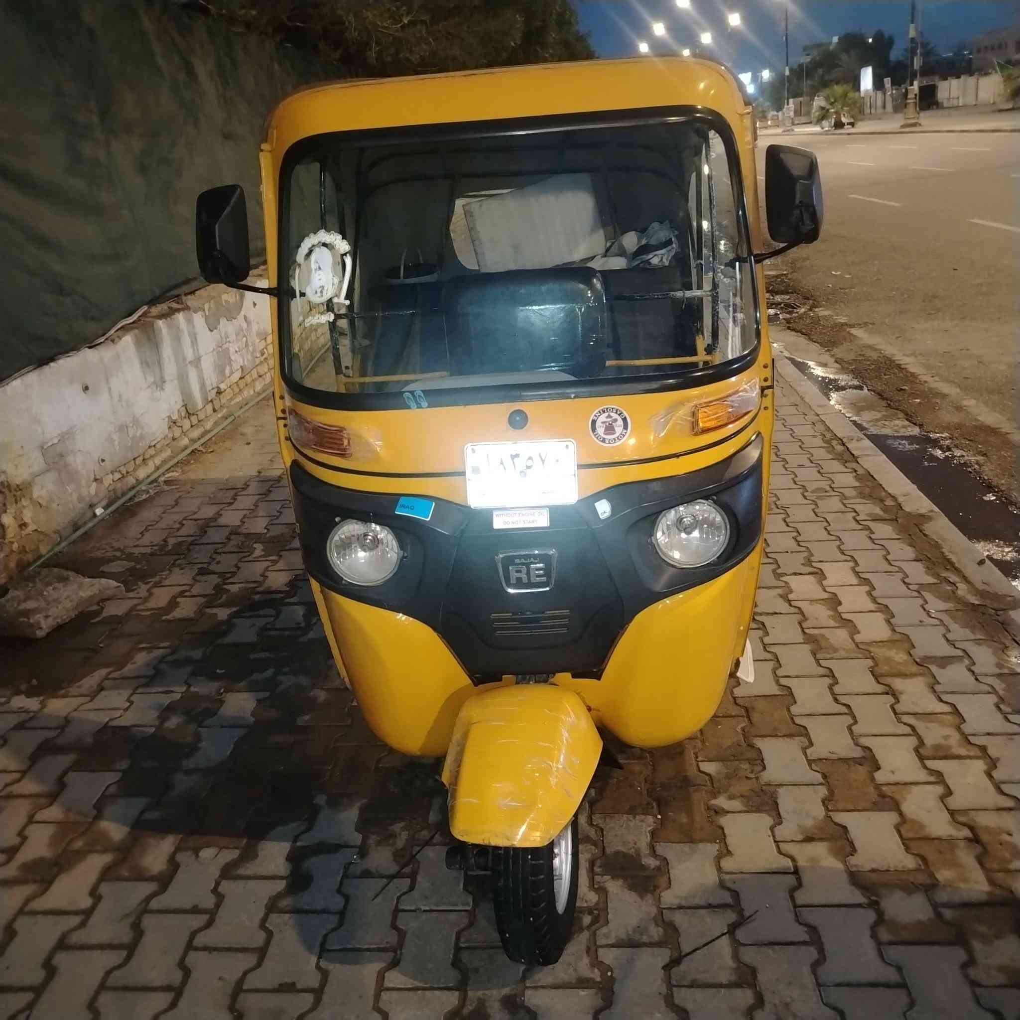 سلام عليكم تكتك 21 ليموني مرقم محرك مفتوح بيها خياس ما معمر السعر 7600 بيها مجال ***********
