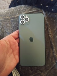 آيفون ١١ برو ماكس • زيتوني • ٦٤جيجا